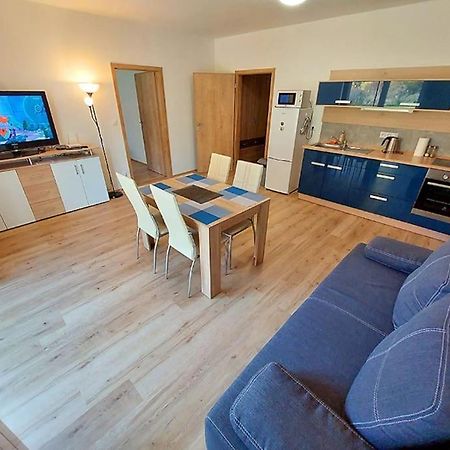 Moderni Apartman Horni Marsov - By Alka Eksteriør billede
